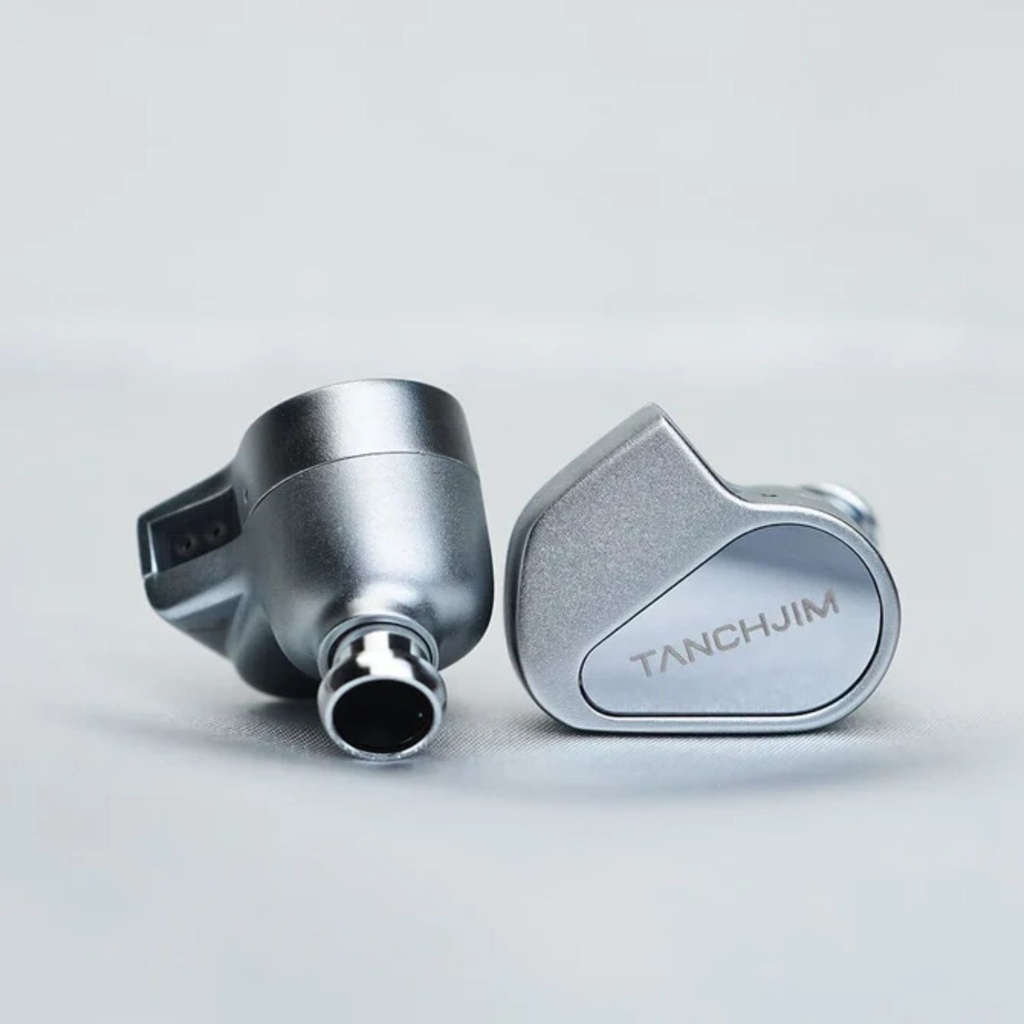 TANCHJIM 4U – IEM dinámico DMT-4 Ultra (cámara dual) con filtro ajustable 4 niveles, cable 2-pin 0.78 mm y jack 3,5 mm.