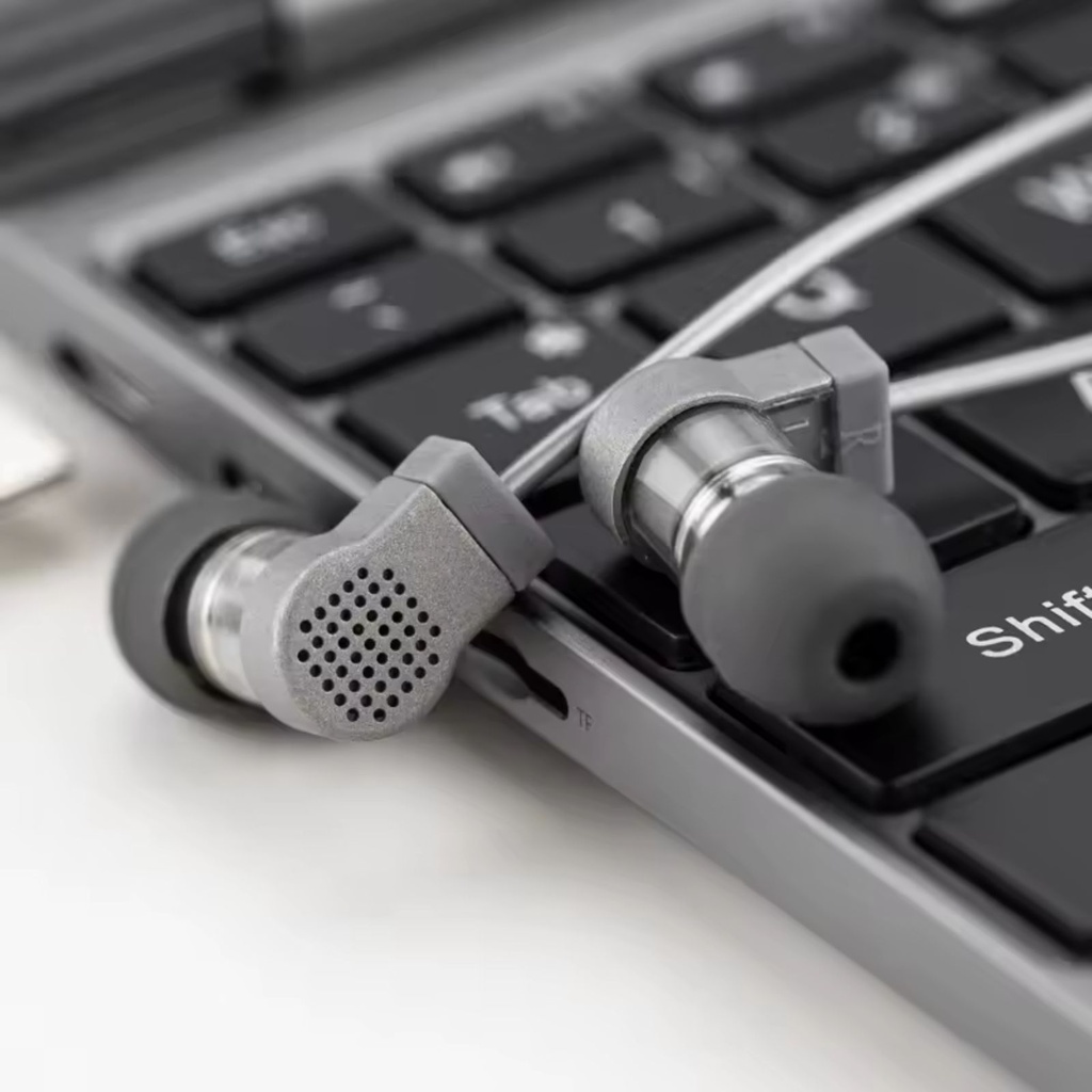 MOONDROP Quark 2 – IEM “bullet” USB-C con DAC/DSP integrado (micro-driver 7,8 mm LCP)