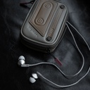 ddHiFi E13P Memory — IEM semi in-ear con driver planar de 13 mm · cable USB-C con DAC CS43198 (32-bit/384 kHz, DSD256 nativo) · micrófono e inline remote · cable 5N OCC trenzado · carcasa aluminio CNC AL6063.