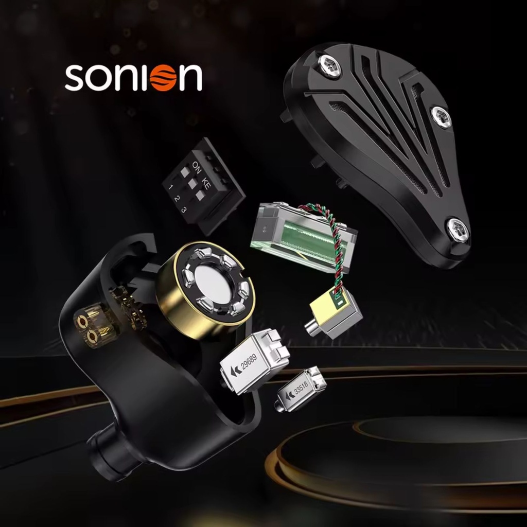TRN BAX Pro — IEM híbrido 1 Dynamic (10 mm, 4ª gen, diafragma berilio) + 2 Balanced Armature (Knowles) + 2 EST (Sonion) · 3 micro-switches con 6 modos de afinación · carcasa aluminio-magnesio CNC · 0,78 mm 2-pin · cable 8 hebras OCC con plugs 3,5 / 2,5 / 4,4 mm.