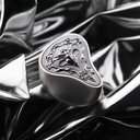 Kinera ThorKing — IEM trihíbrido 1 Dynamic + 6 Balanced Armature + 4 EST (Sonion) · 0,78 mm 2-pin · cable 7N OCC 4 hilos con plug 4,4 mm balanceado · cuerpo metálico (latón), acabados matte / glossy.