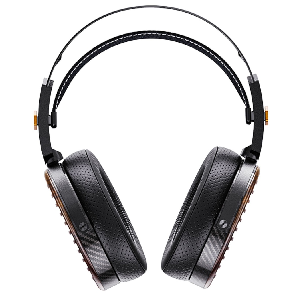 FiiO FT7 — over-ear abierto con driver planar magnético de 106 mm (diafragma 1 μm con recubrimiento multi-capa oro/plata) · 25 Ω · 94 dB/mW (~110 dB/Vrms) · 5–40 kHz · ≈427 g · conector dual 3,5 mm en cascos + cable OCC “liquid-nitrogen” con punta 4,4 mm balanceada.
