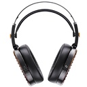 FiiO FT7 — over-ear abierto con driver planar magnético de 106 mm (diafragma 1 μm con recubrimiento multi-capa oro/plata) · 25 Ω · 94 dB/mW (~110 dB/Vrms) · 5–40 kHz · ≈427 g · conector dual 3,5 mm en cascos + cable OCC “liquid-nitrogen” con punta 4,4 mm balanceada.