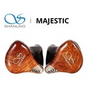 SHANLING MAJESTIC — IEM trihíbrido 12 drivers: 2 Dynamic (10 mm, liquid silicone) + 6 Balanced Armature + 4 EST Sonion · crossover de 4 vías · doble micro-switch (refuerzo de grave y activación EST) · 0,78 mm 2-pin · cable 8 hebras Litz SPC (18-core) 4,4 mm balanceado · shell de resina médica con faceplate de madera (rosewood) y detalles dorados.