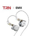 TRN EMX — earbuds flathead con driver dinámico 14,2 mm (diafragma berilio-plateado), cable con plugs 2,5 / 3,5 / 4,4 mm y conector 2Pin-S en las cápsulas.